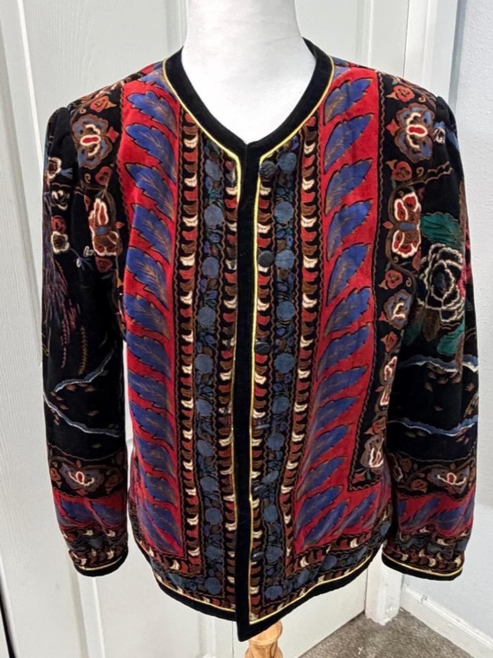 Saxton Hall Vintage Japan Velvet Floral Tapestry Jacket Womens 12 Boho Artsy